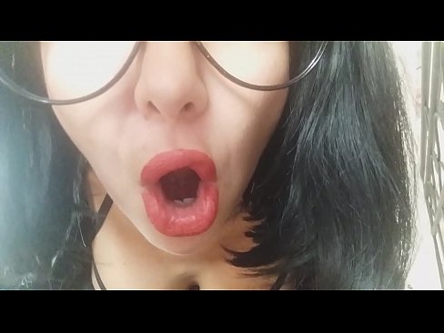 ❤️ Mmanụ aṅụ, nne nwunye gị agaghị ekwe ka ị gaa akwụkwọ taa... a na m achọ gị nke ukwuu... na porn% ig.porngifmag.ru%